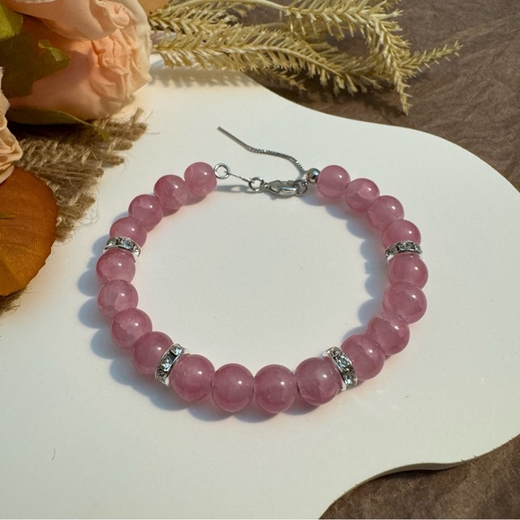 Elegant Pink Beaded Bracelet - Picture 4 of 5